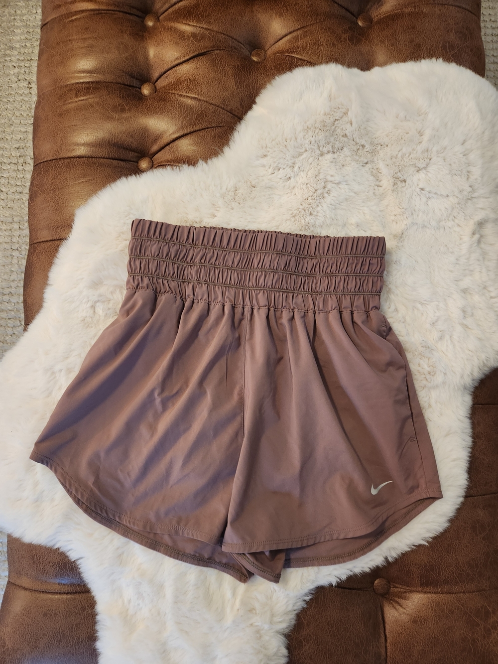 Nike Dri Fit Women's High-Waist Brown Athletic Shorts With Liner Medium